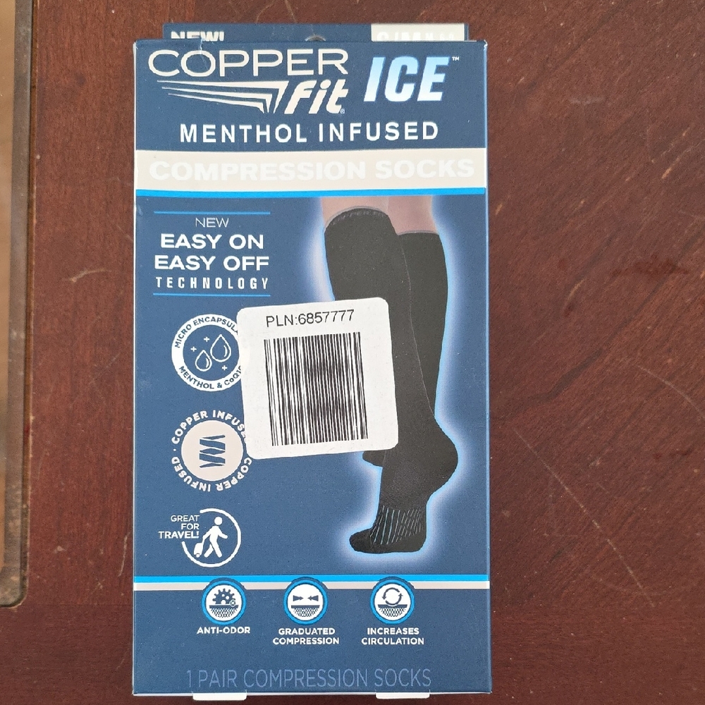 Copper Fit ICE Menthol Infused Compression Socks S/M